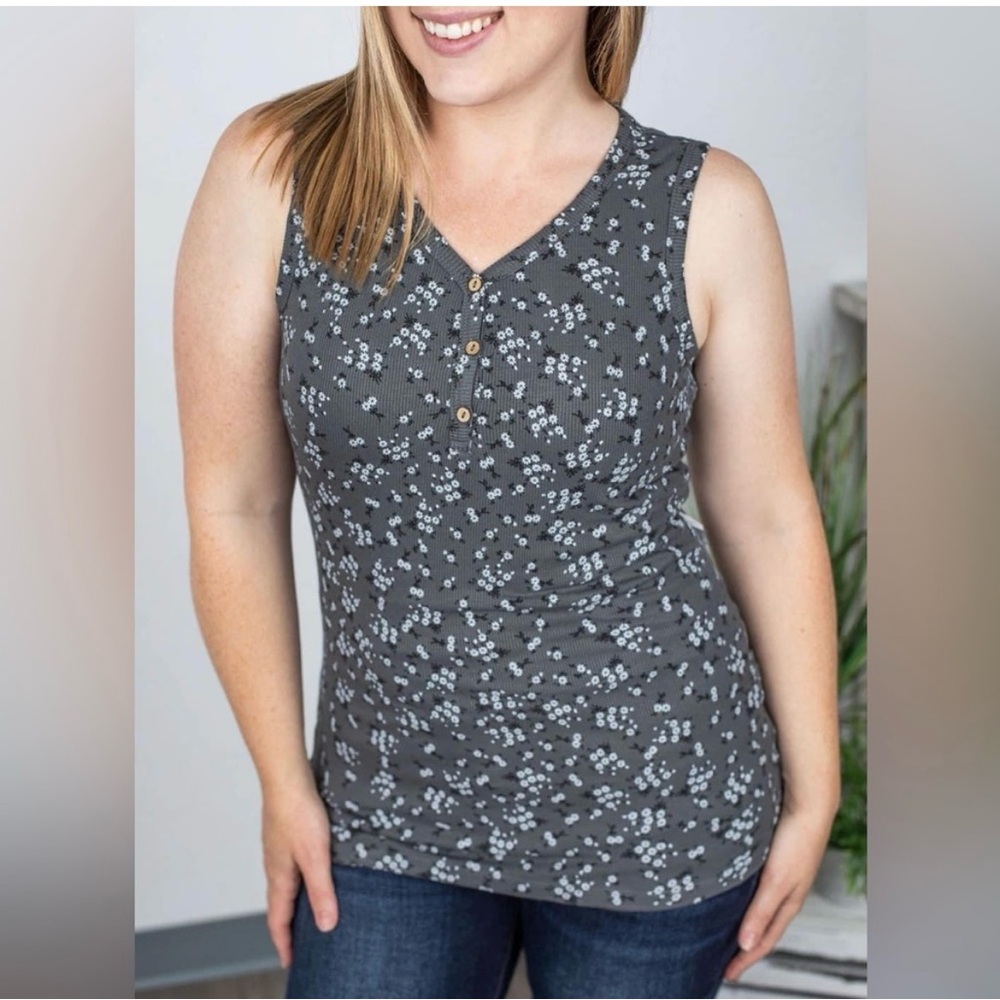 NWT Michelle Mae Henley Ribbed Floral Print Fitted Sleeveless Top size XS